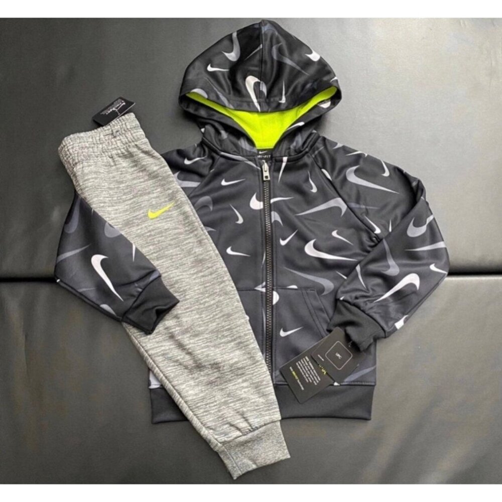 NWT Nike Hoodie & Jogger Set Boys Size 3T